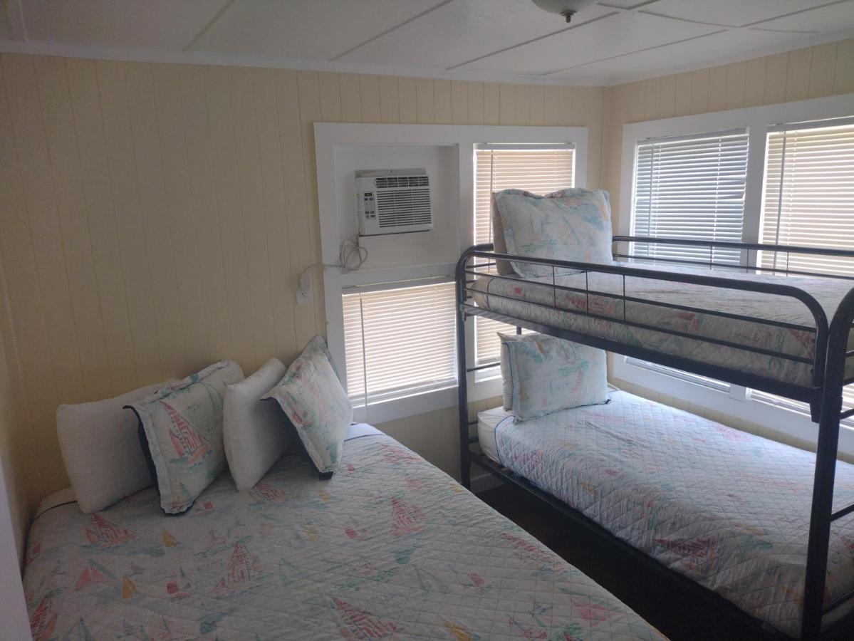 Double Barr Cottage Inn Port Aransas Bagian luar foto